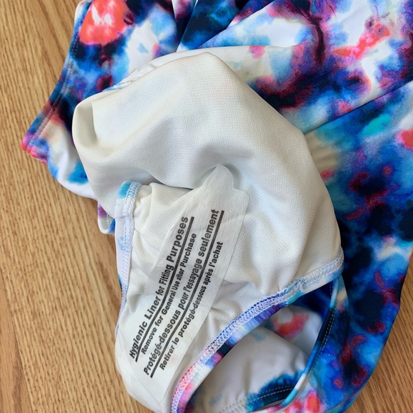 NWT - Size 16 One Piece Swimsuit - Picture 5 of 6